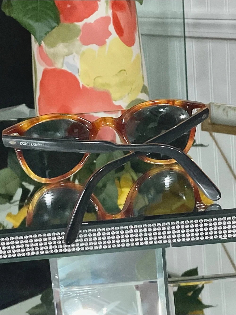 DOLCE & GABANNA SUNGLASSES